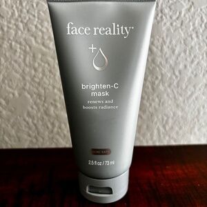 New Face Reality Brighten-C Mask, Sealed